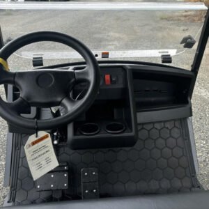 2025 E-Z-Go Valor® 6 - Image 5